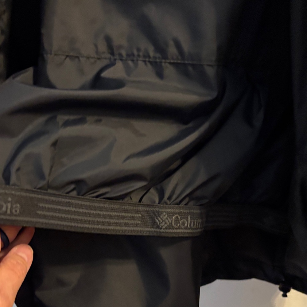 Columbia Men's Plaid Black Raincoat - Picture 4 of 7